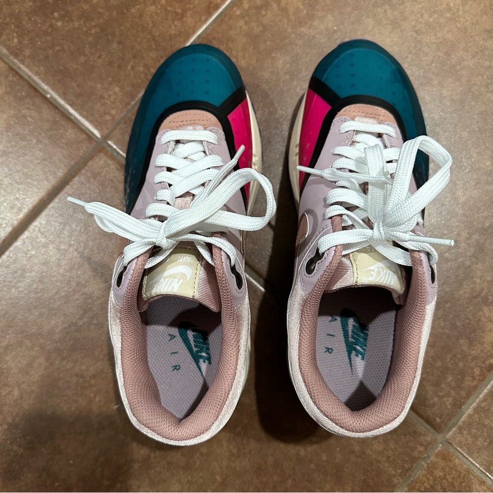 Nike Air Max 1 PRM Plum Fog Fossil Rose - Picture 3 of 13